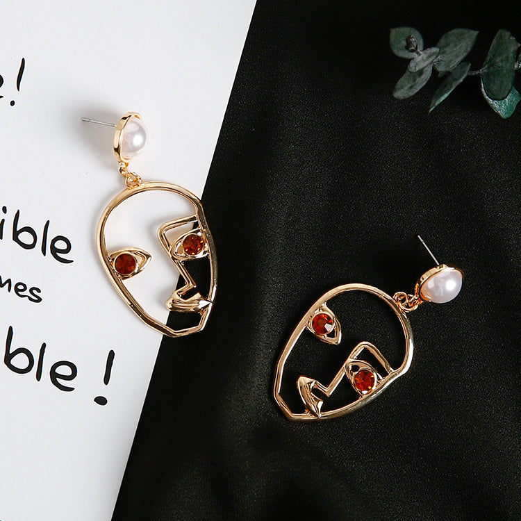 Handmade artistic design exaggerated hollow face contour modeling pearl earrings fun funny earrings