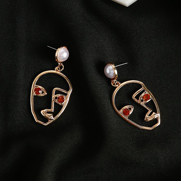 Handmade artistic design exaggerated hollow face contour modeling pearl earrings fun funny earrings