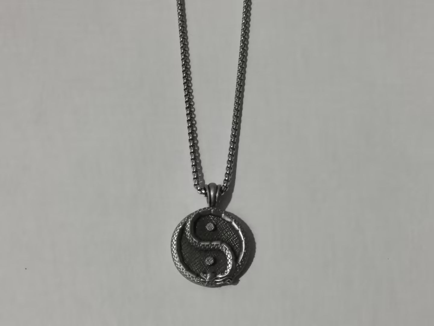 Men's Personalized Stylish And Simple All-match Pendant Sweater Chain