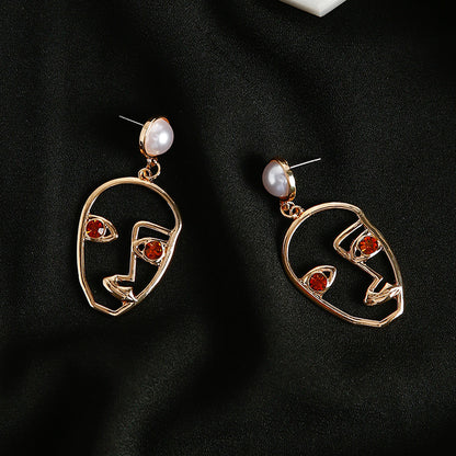 Handmade artistic design exaggerated hollow face contour modeling pearl earrings fun funny earrings